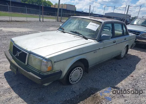 1988 Volvo 244 Dl/Gl z USA, uszkodzony, nr VIN YV1AX8844J1318926